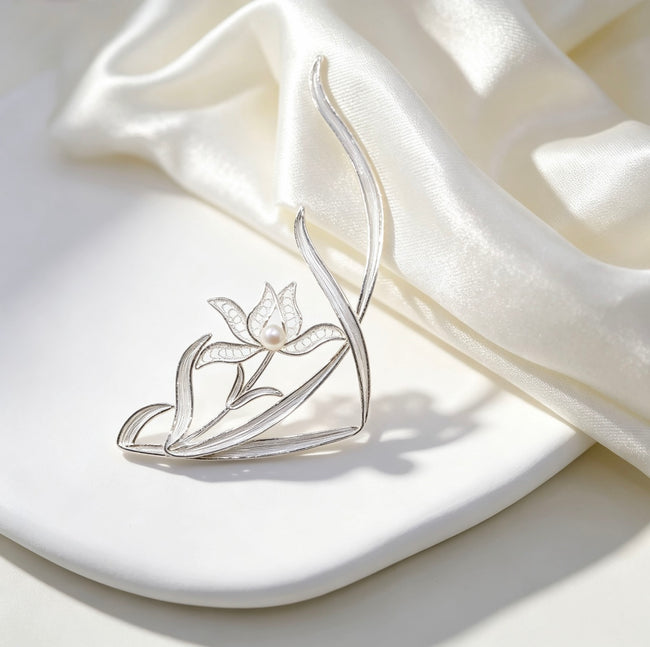 Orchid Brooch Main Image