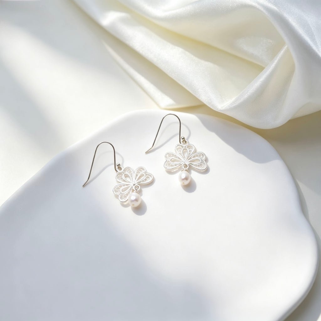 Pearl Clover Earrings