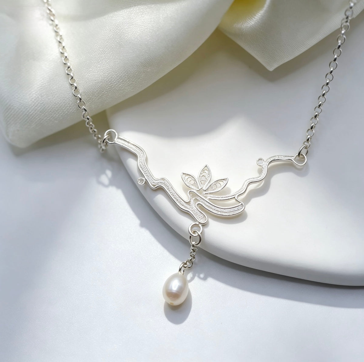 Orchid Wood Necklace