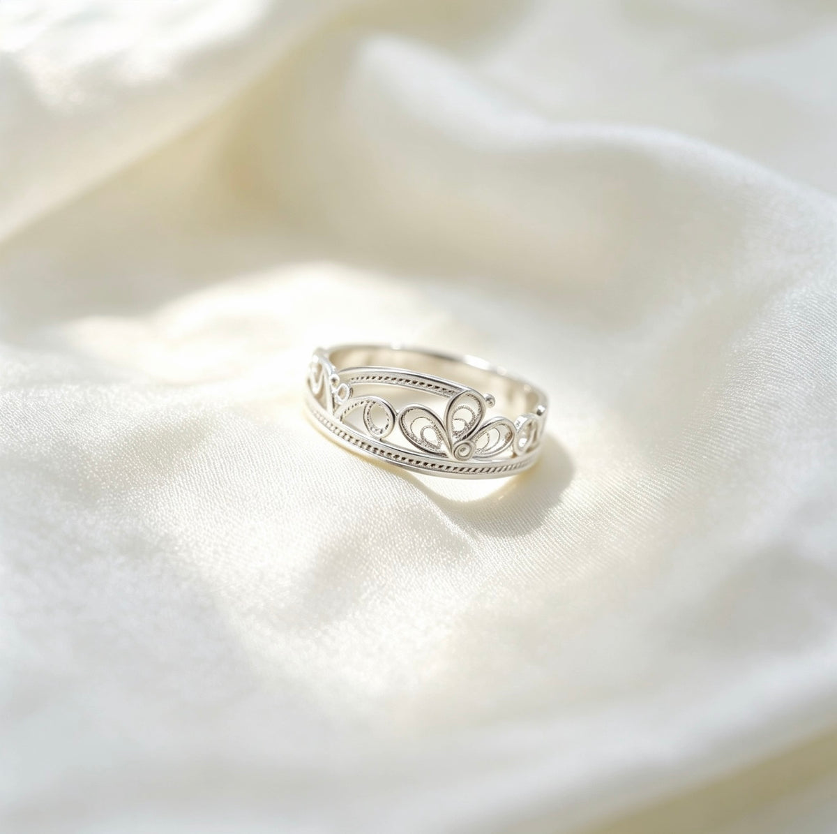 Lace Crown Ring