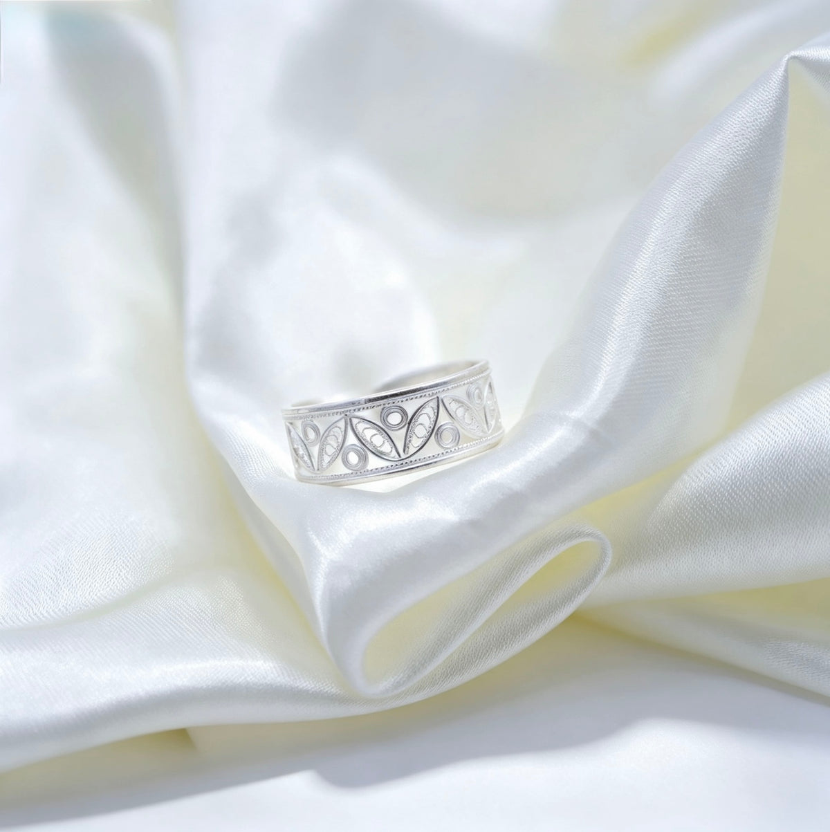 Open Leaf Ring