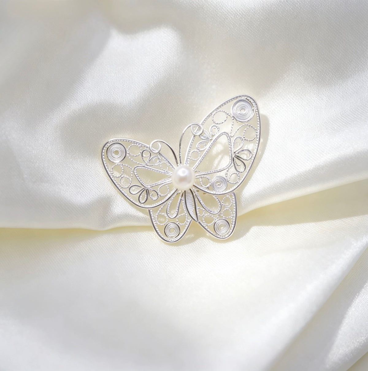 Butterfly Pearl Brooch