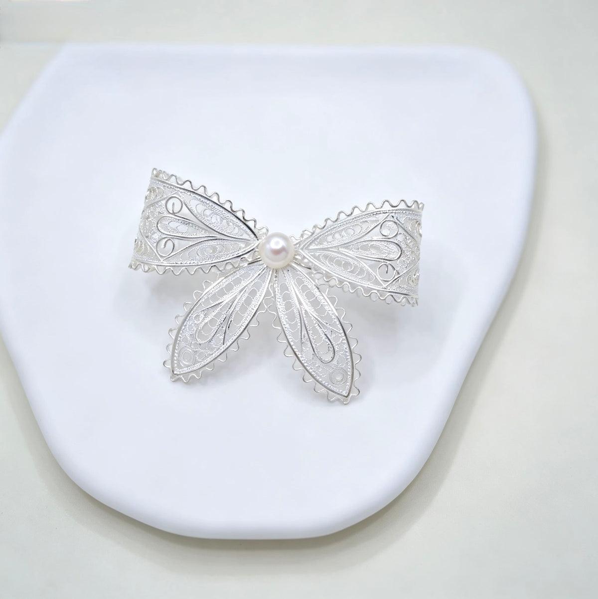Openwork Bow Brooch