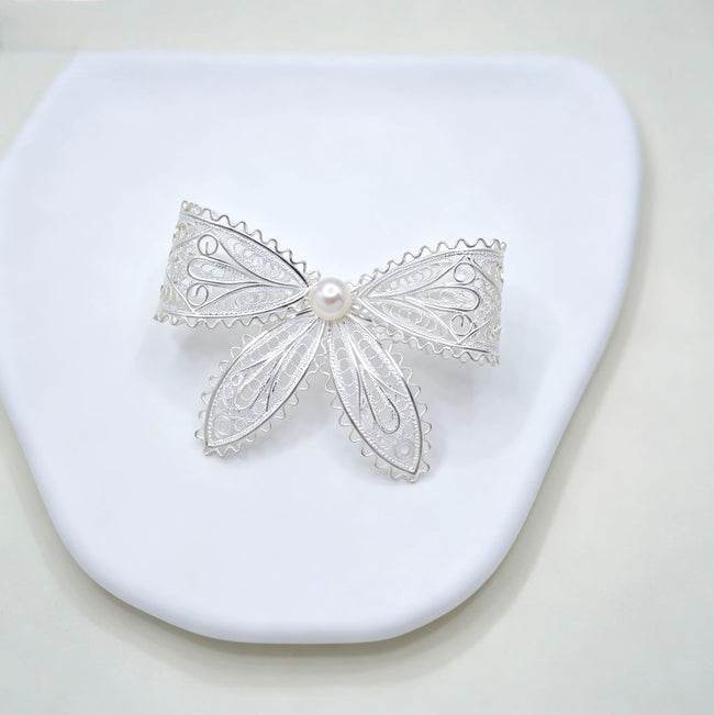 Openwork Bow Brooch Main Image