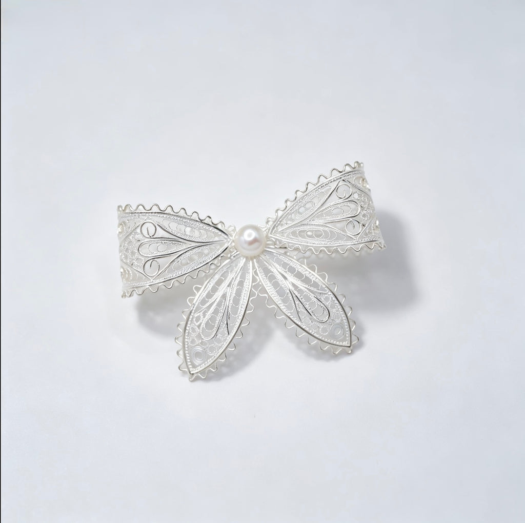 Openwork Bow Brooch